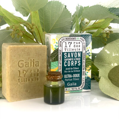 Savon bio parfum tilleul avec feuilles naturelles.