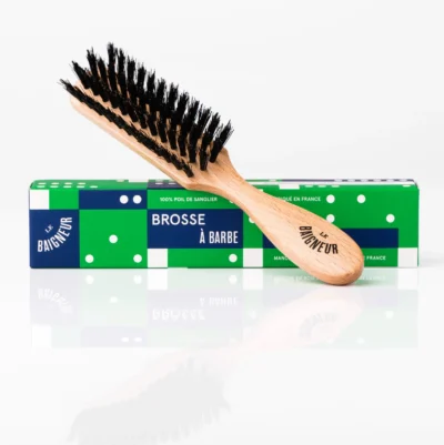 brosse a barbe / le baigneur